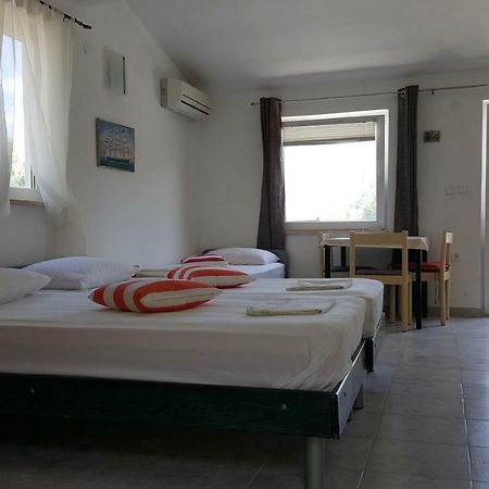 Apartment Viktor ซาลี ภายนอก รูปภาพ